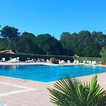 Plenitude Arboree, Khelus Avec Piscine